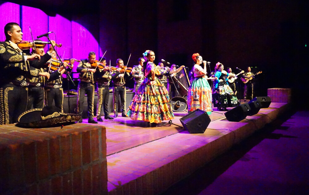 La Embajada De México Ofrece Serenata A Colombia